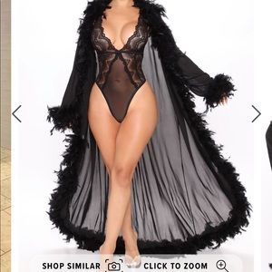 Fashion nova mesh robe ( NEVER WORN)